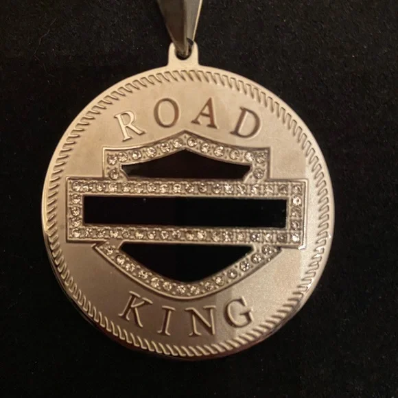 - Road King HD Necklace